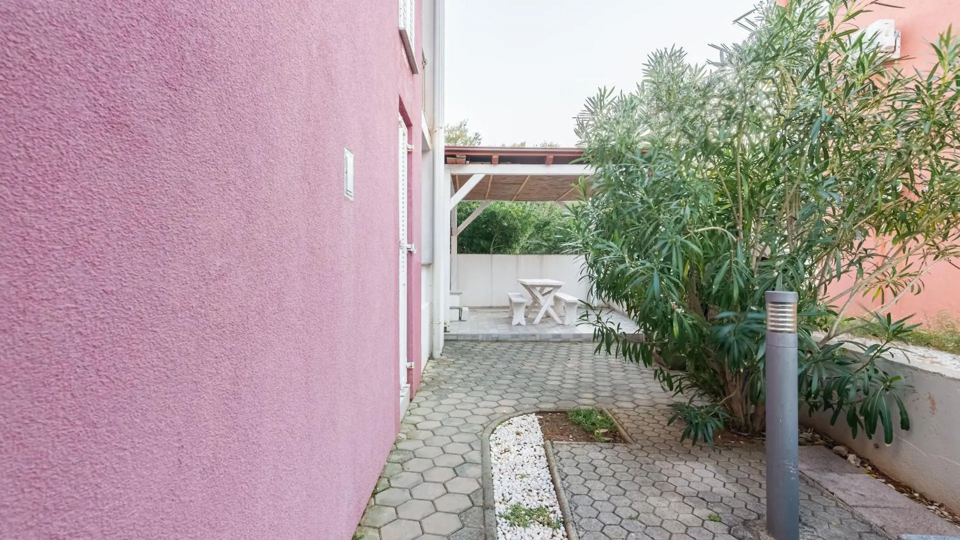 Apartment Ruzmarinka Baska